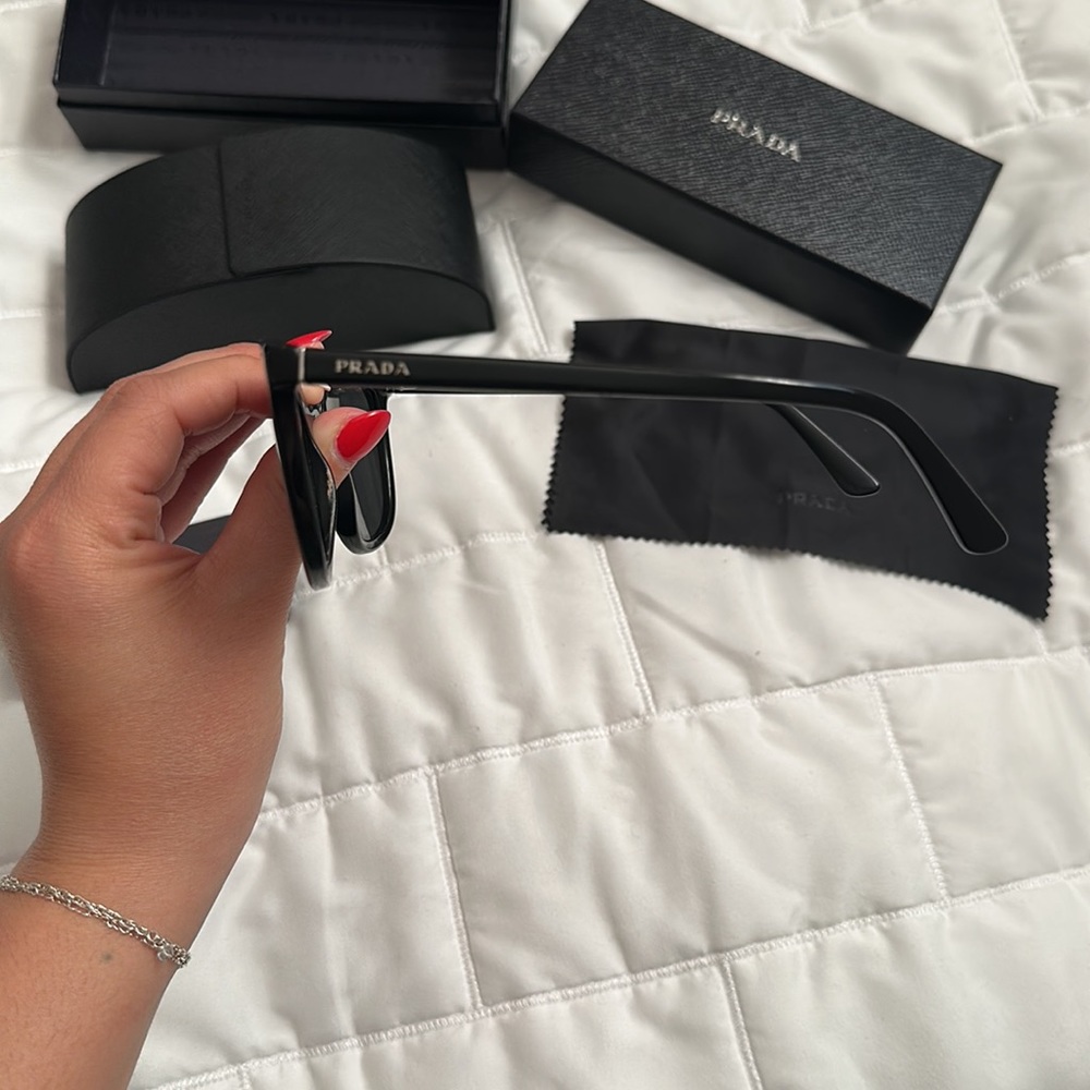 Prada cat eye Sunglasses - Picture 6 of 7